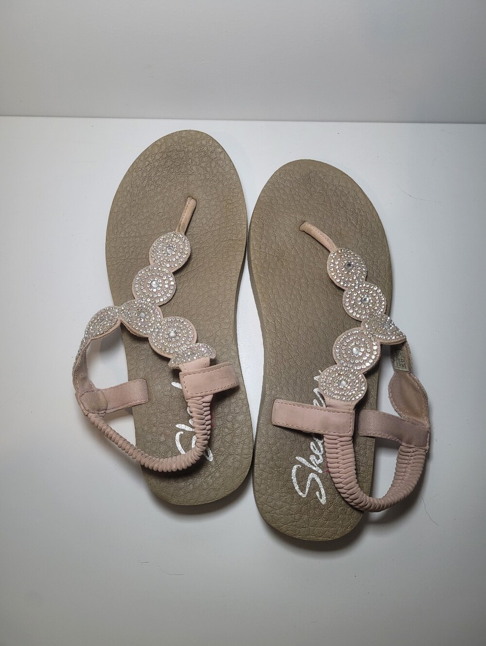 Skechers Pink Yoga Foam Mat Flip Flop Sandals Size 7